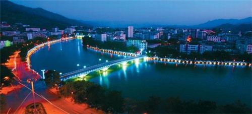 焱小妹油炸串串