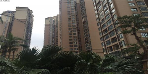 餐厅现在流行这样装修吗（现在餐厅用什么样款式的灯）